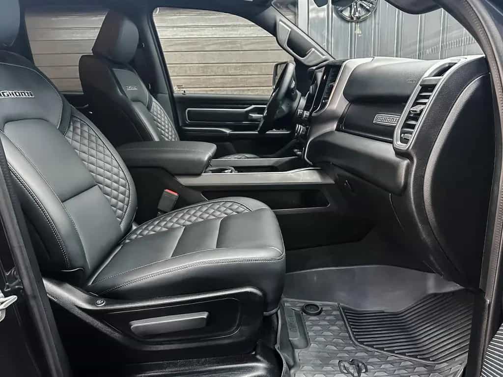 Dodge RAM BIG HORN 6.4 Box 4x4 5.7L Matt Black 12/2020-photo-22