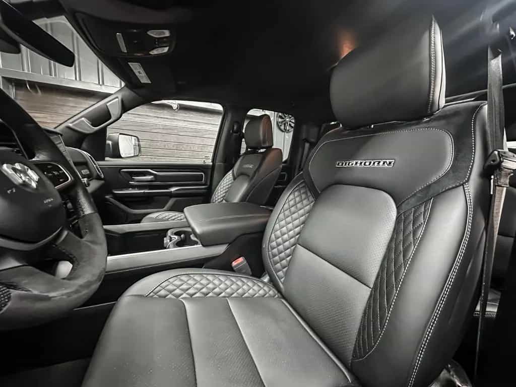 Dodge RAM BIG HORN 6.4 Box 4x4 5.7L Matt Black 12/2020-photo-23