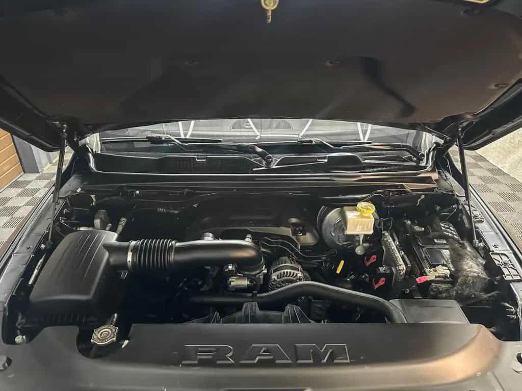 Dodge RAM BIG HORN 6.4 Box 4x4 5.7L Matt Black 12/2020-photo-42