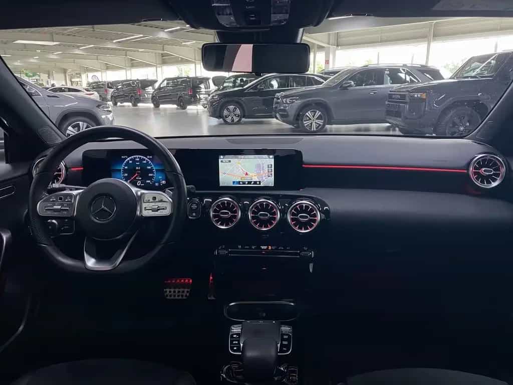 Mercedes-Benz A 250 AMG LINE+PANORAMA+LED+NAVI+PTC+19"AMG 10/2019-photo-6
