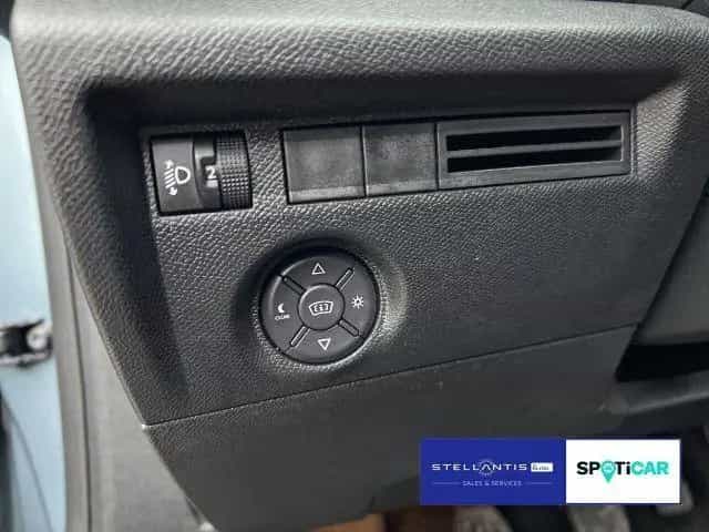 Citroën C4 1.2 PureTech 130 EU6d, Max Nav*SHZ*AHK 01/2024-photo-13