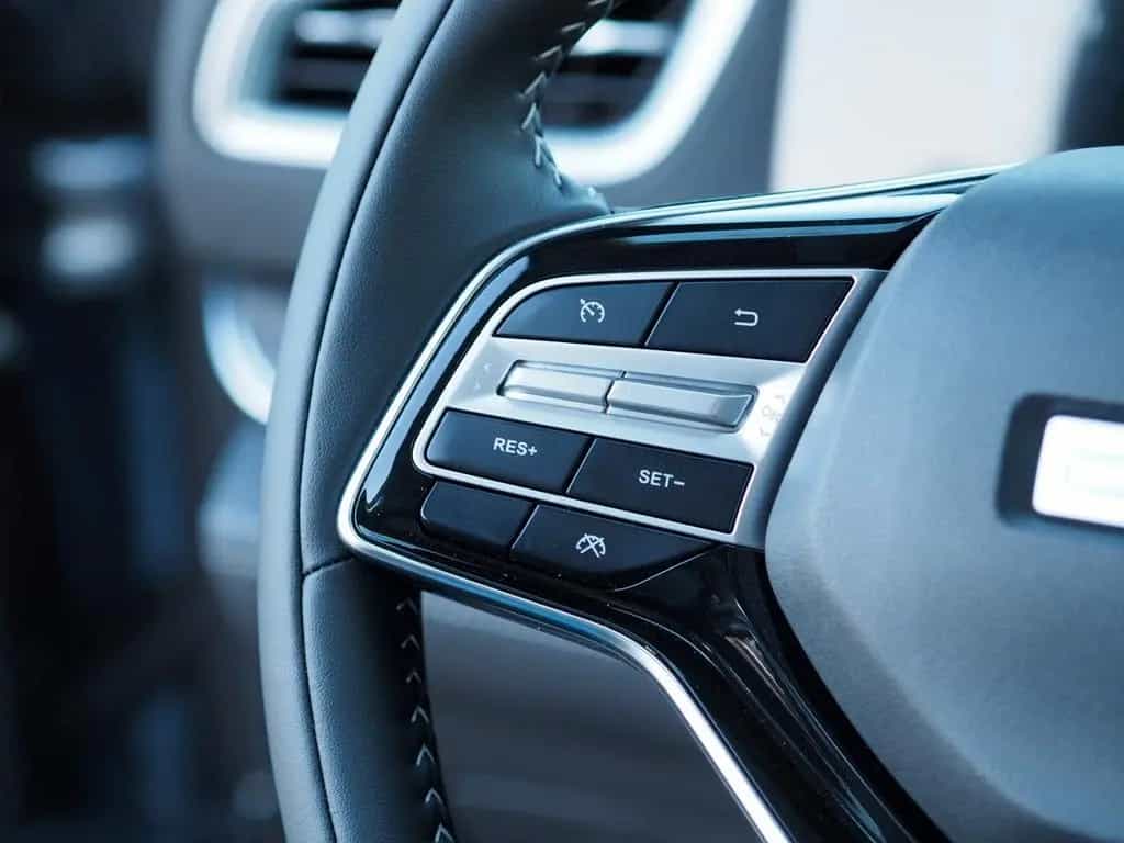 DFSK Fengon 600 Panodach Kamera LED CarPlay null-photo-18