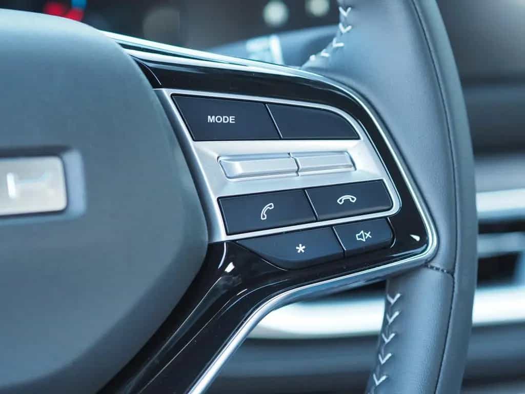 DFSK Fengon 600 Panodach Kamera LED CarPlay null-photo-21