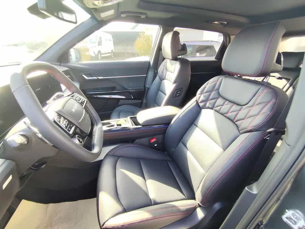 KGM Actyon Lux, 20", Panoramadach, Touch, 360°Kamera null-photo-14