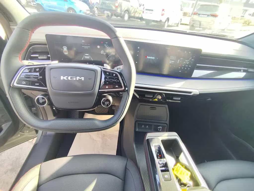 KGM Actyon Lux, 20", Panoramadach, Touch, 360°Kamera null-photo-15