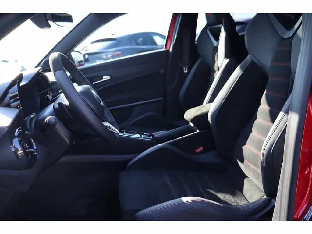 Alfa Romeo Junior IBRIDA Q4 1.2 VGT 145PS DCT6 SPORT SABELT 02/2026-photo-10