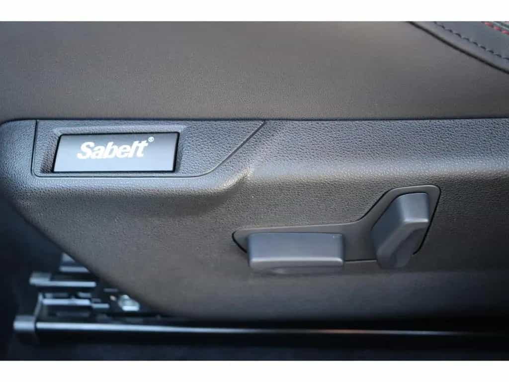 Alfa Romeo Junior IBRIDA Q4 1.2 VGT 145PS DCT6 SPORT SABELT 02/2026-photo-15