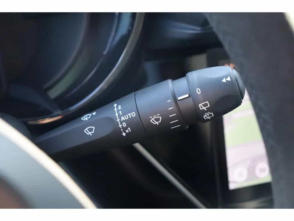 Alfa Romeo Junior IBRIDA Q4 1.2 VGT 145PS DCT6 SPORT SABELT 02/2026-photo-19