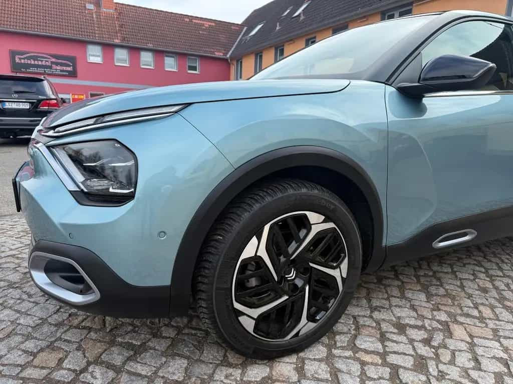 Citroën C4 1.2 PureTech Shine Automatik EAT8 LED 1.Hand 09/2023-photo-10