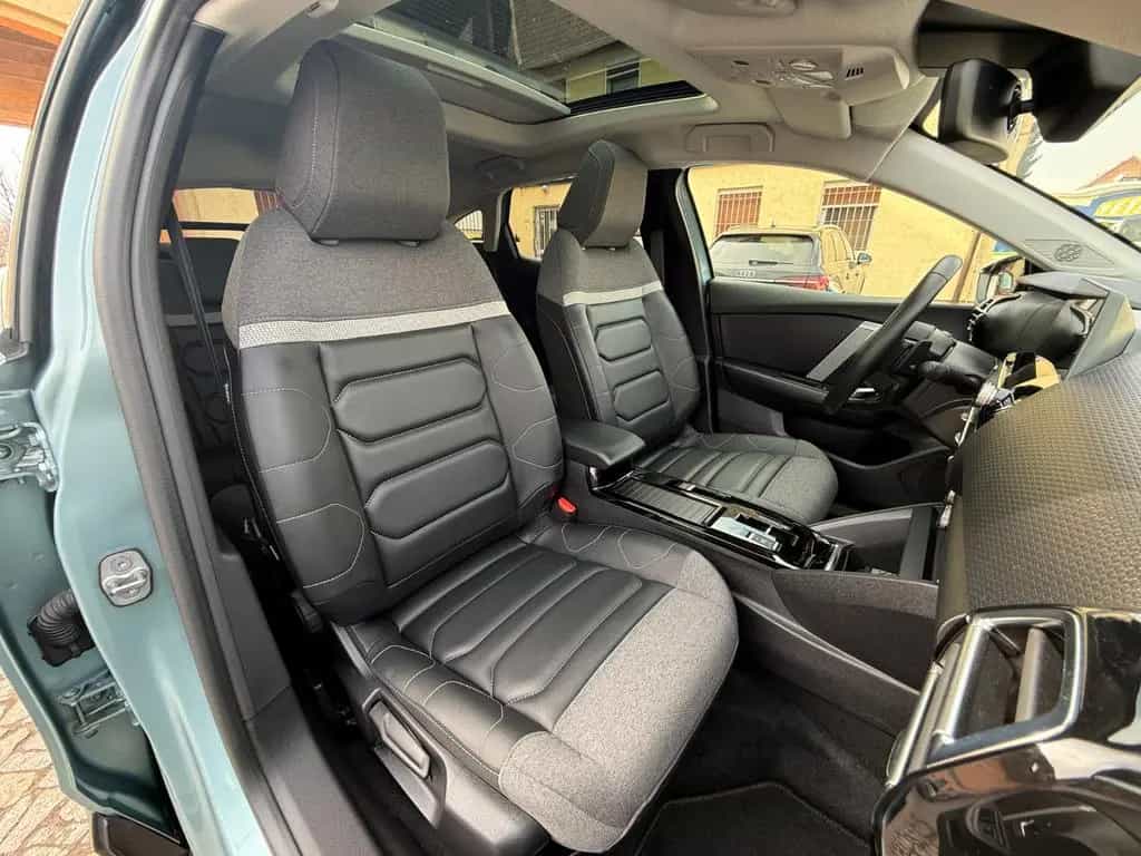 Citroën C4 1.2 PureTech Shine Automatik EAT8 LED 1.Hand 09/2023-photo-19