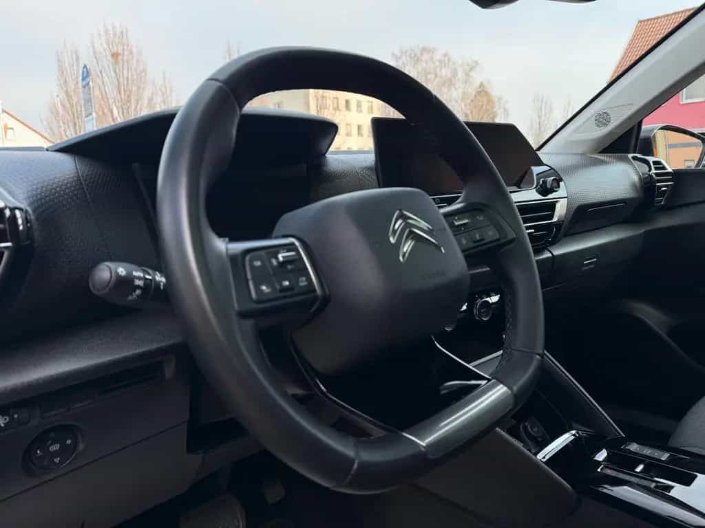 Citroën C4 1.2 PureTech Shine Automatik EAT8 LED 1.Hand 09/2023-photo-26