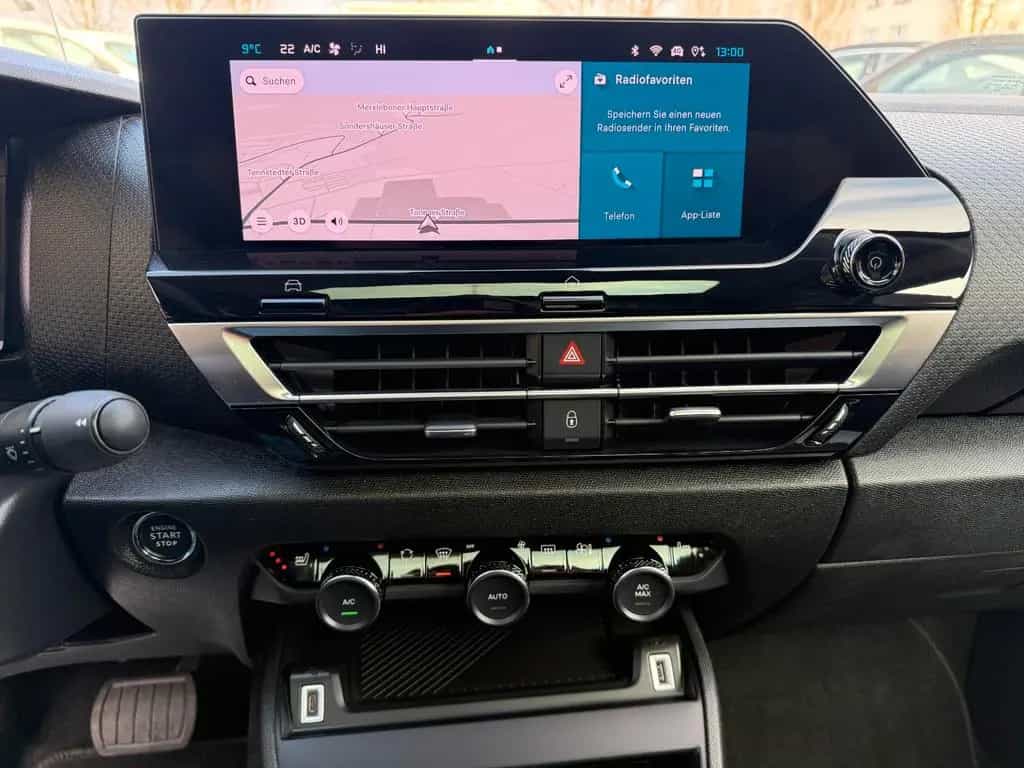 Citroën C4 1.2 PureTech Shine Automatik EAT8 LED 1.Hand 09/2023-photo-33