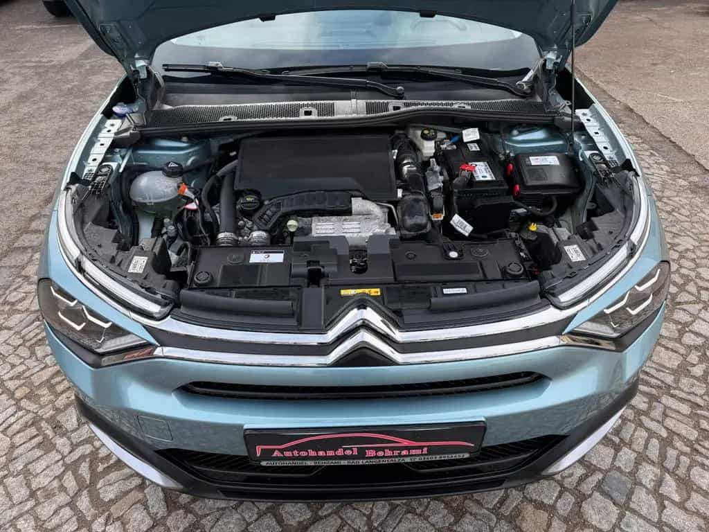 Citroën C4 1.2 PureTech Shine Automatik EAT8 LED 1.Hand 09/2023-photo-9