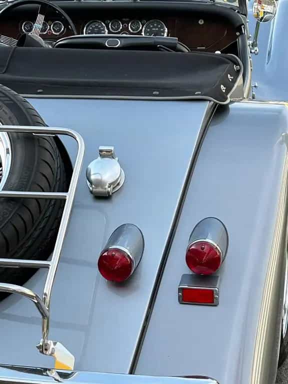 Morgan Plus 8 4,6l Sammlerstück 02/2001-photo-4