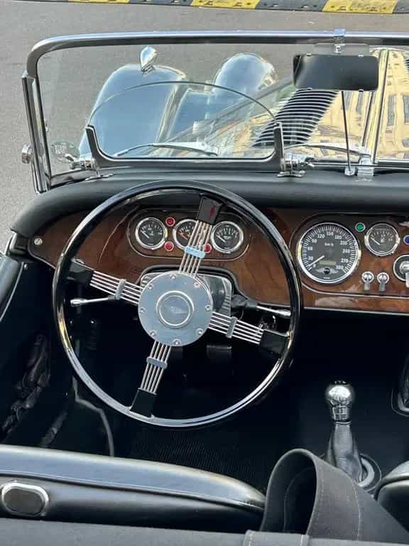 Morgan Plus 8 4,6l Sammlerstück 02/2001-photo-5