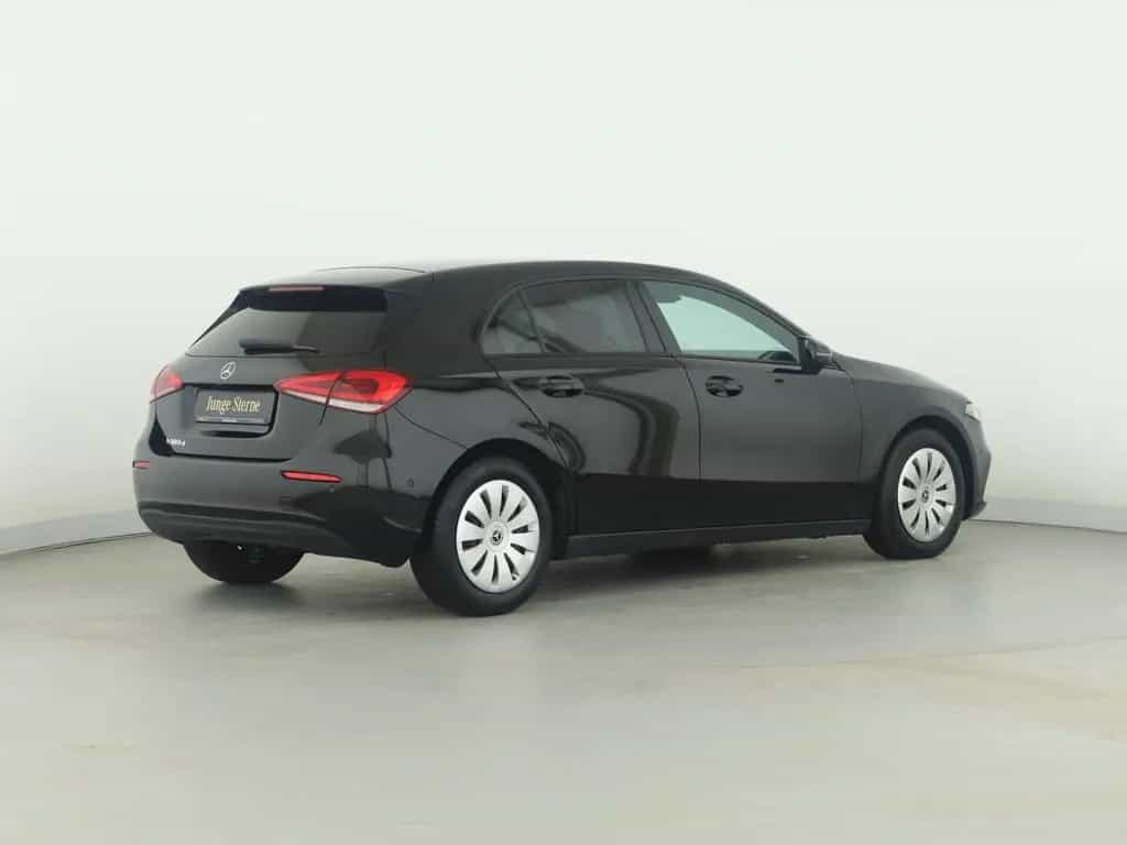 Mercedes-Benz A 180 d Automatik*Klimaautomatik*Rückfahrkamera* 09/2022-photo-5
