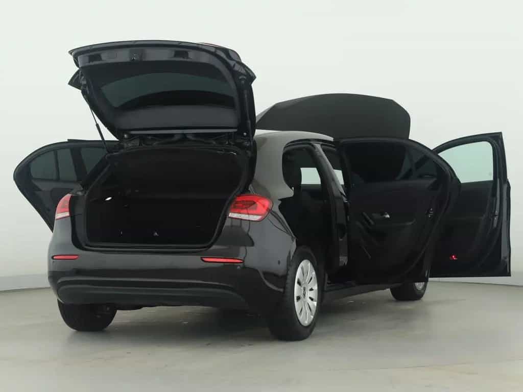 Mercedes-Benz A 180 d Automatik*Klimaautomatik*Rückfahrkamera* 09/2022-photo-8