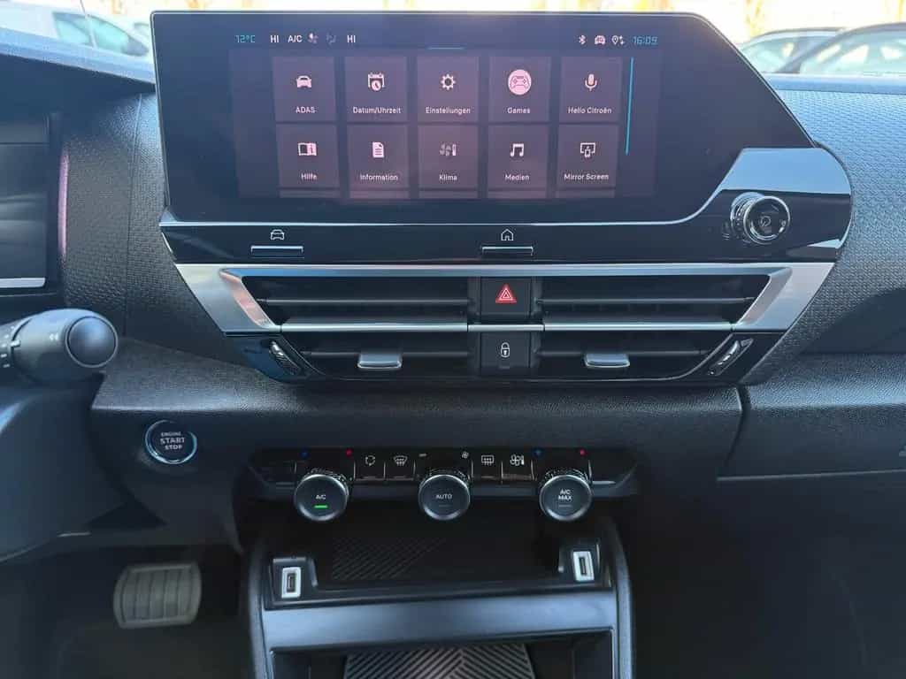 Citroën C4 1.2 PureTech Max Automatik EAT8 LED 1.Hand 12/2023-photo-35
