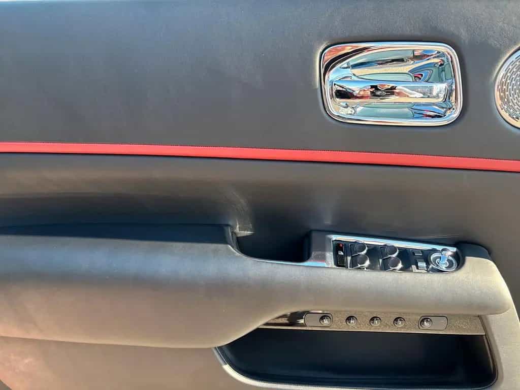 Rolls-Royce Dawn 05/2020-photo-17