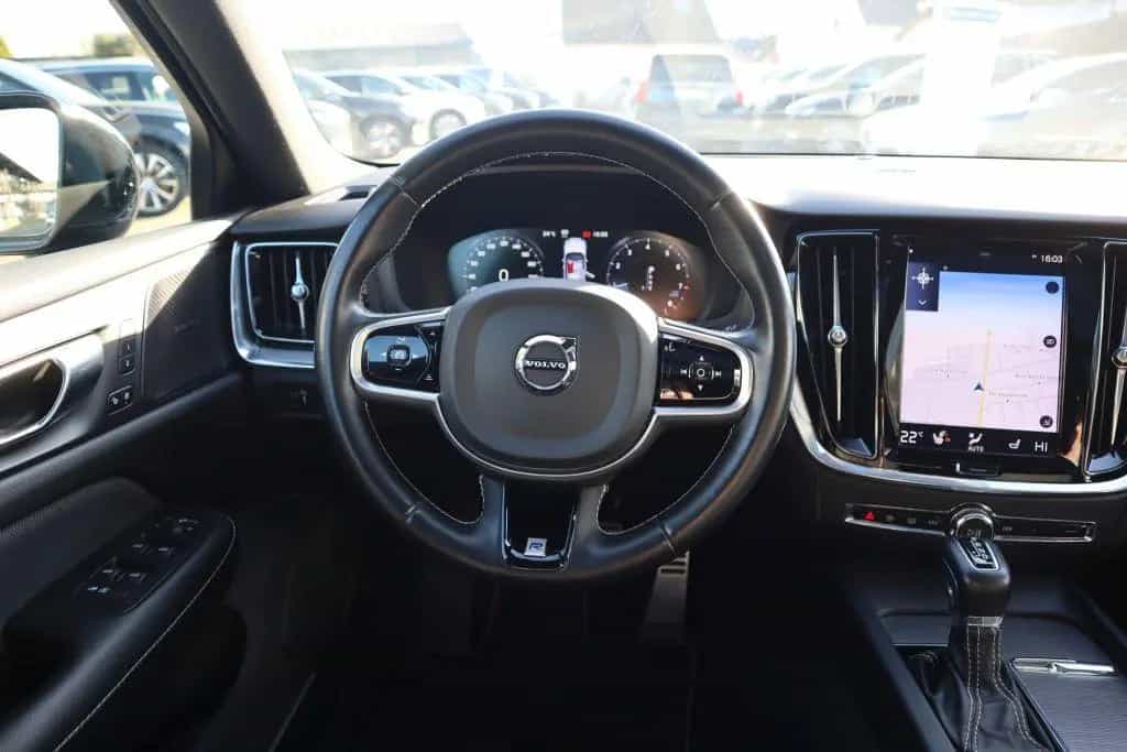 Volvo S60 T4 Geartronic RDesign|BLIS|NAVI|R-CAM|SHZG| 09/2020-photo-17