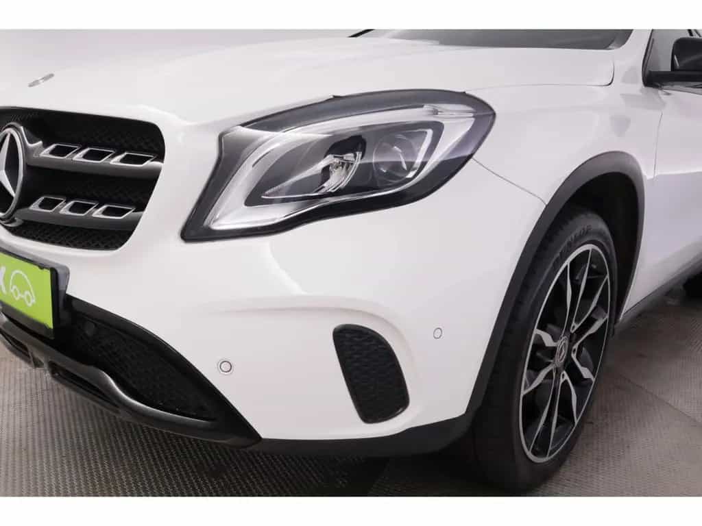Mercedes-Benz GLA-Class 220 4Matic 7G-DCT Stlye+LED+PANO+AHK+KAMERA 05/2019-photo-12