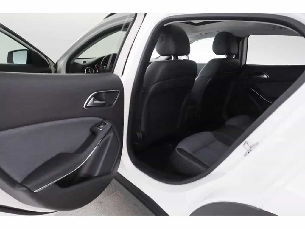 Mercedes-Benz GLA-Class 220 4Matic 7G-DCT Stlye+LED+PANO+AHK+KAMERA 05/2019-photo-19