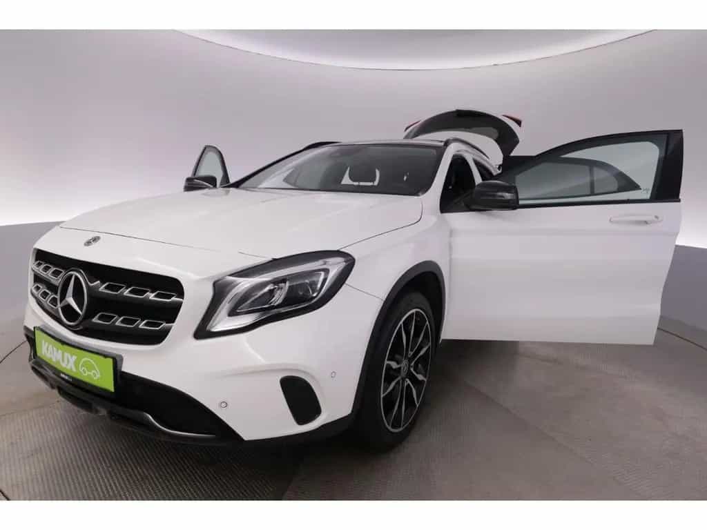 Mercedes-Benz GLA-Class 220 4Matic 7G-DCT Stlye+LED+PANO+AHK+KAMERA 05/2019-photo-22