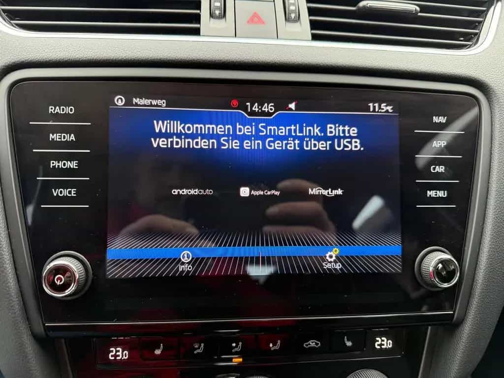 Skoda Octavia Automatik Style PDC Carplay Android Navi 06/2018-photo-15
