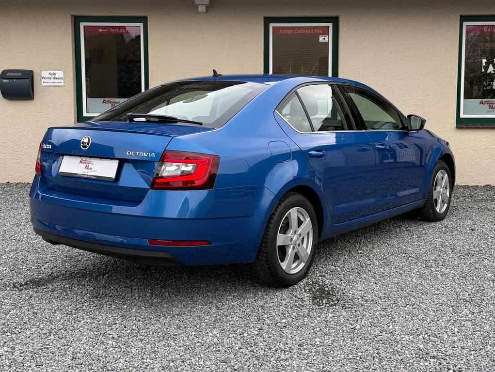 Skoda Octavia Automatik Style PDC Carplay Android Navi 06/2018-photo-23