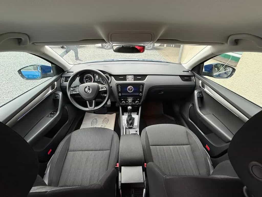 Skoda Octavia Automatik Style PDC Carplay Android Navi 06/2018-photo-4