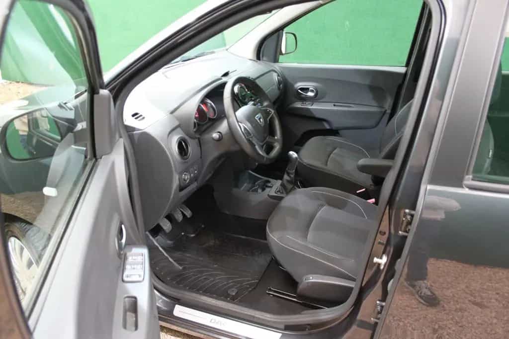 Dacia Lodgy 1.2/ 7 Sitzer/ Klima/ SHZ/ Navi/ 68 tkm 09/2017-photo-15