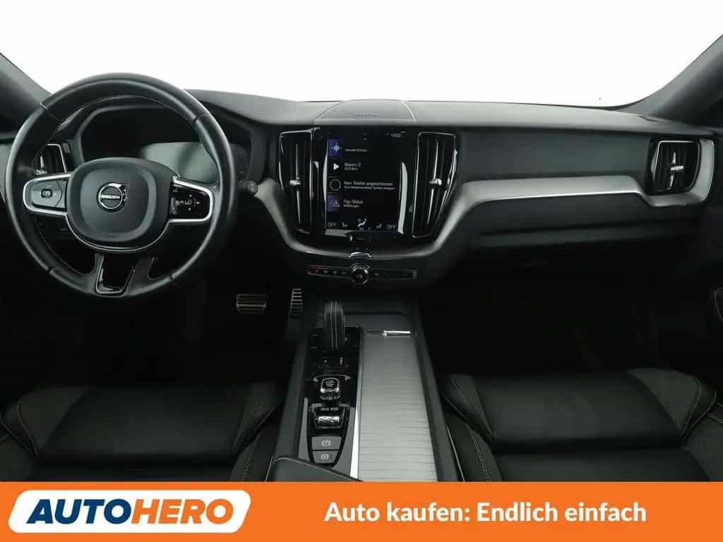 Volvo XC60 2.0 B5 Diesel R-Design AWD Aut.*NAVI*LED* 04/2021-photo-11