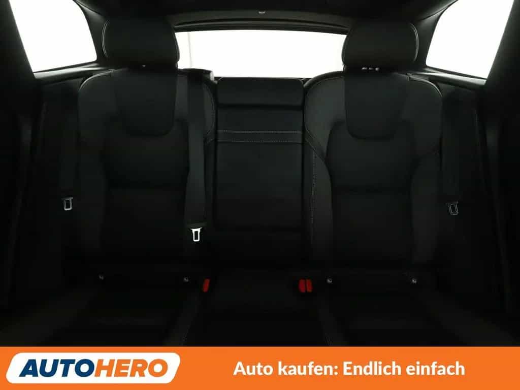 Volvo XC60 2.0 B5 Diesel R-Design AWD Aut.*NAVI*LED* 04/2021-photo-13