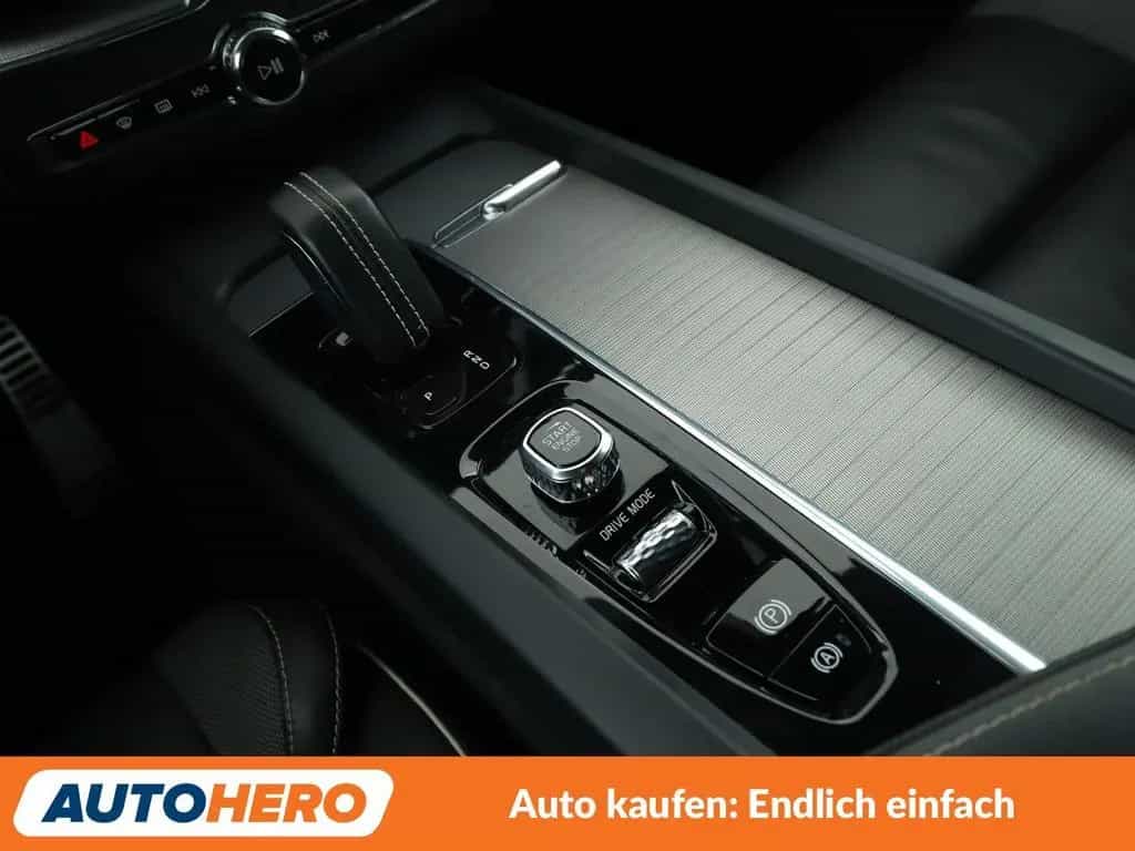 Volvo XC60 2.0 B5 Diesel R-Design AWD Aut.*NAVI*LED* 04/2021-photo-23