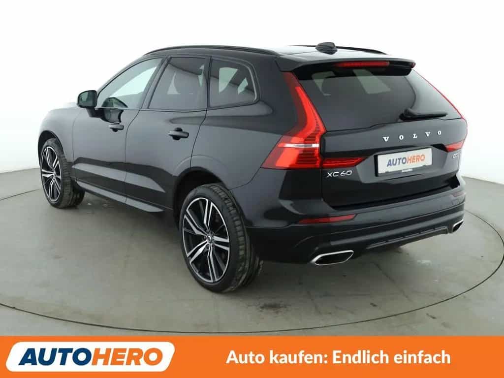 Volvo XC60 2.0 B5 Diesel R-Design AWD Aut.*NAVI*LED* 04/2021-photo-3