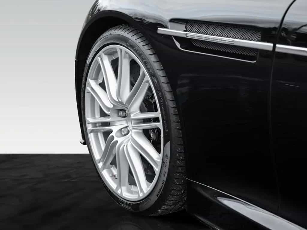Aston Martin DBS Touchtronic | Carbon | B&O | Leather Int. 01/2009-photo-10