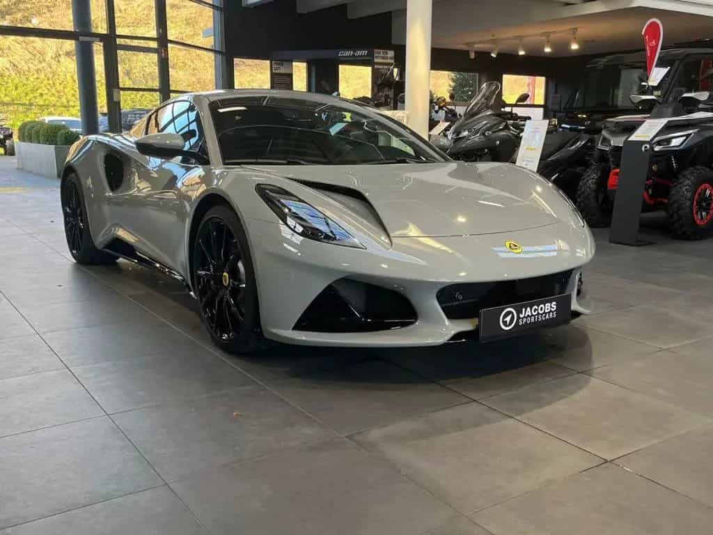 Lotus Emira Turbo MY26 null-photo-2