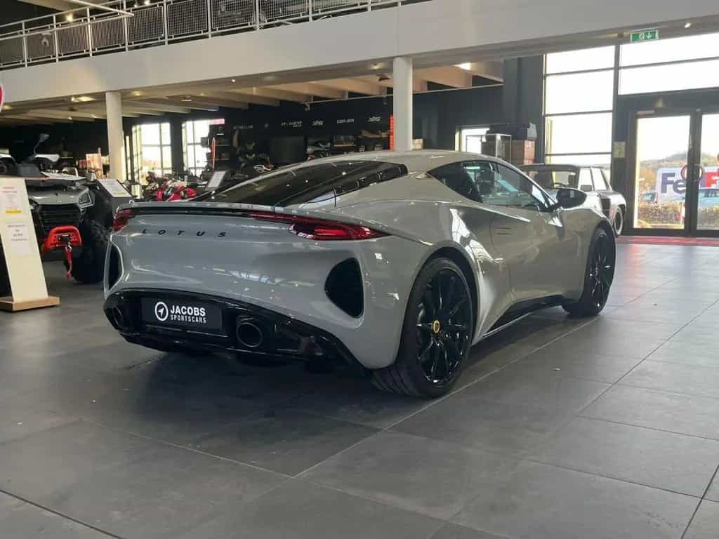 Lotus Emira Turbo MY26 null-photo-3