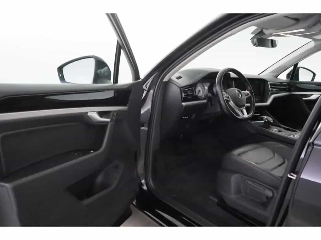 Volkswagen Touareg 3.0TDI V6 Tiptronic+LED+NAVI+AHK+LEDER 07/2019-photo-15