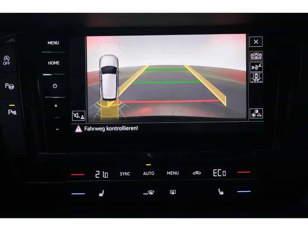Volkswagen Touareg 3.0TDI V6 Tiptronic+LED+NAVI+AHK+LEDER 07/2019-photo-17