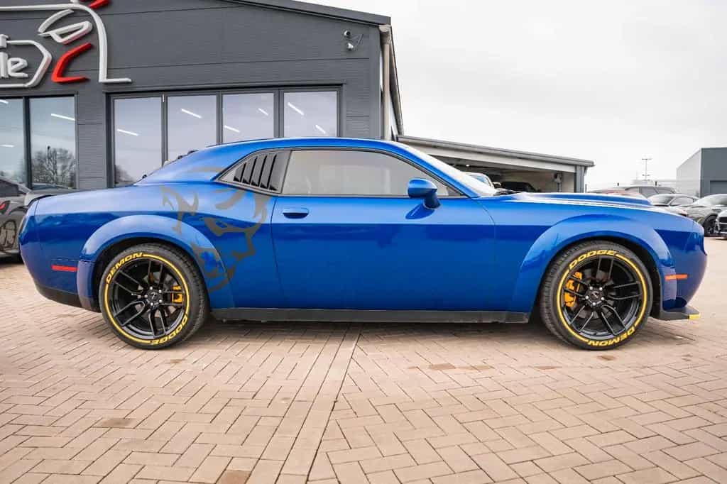 Dodge Challenger 5,7 V8 HEMI WIDEBODY 09/2021-photo-11