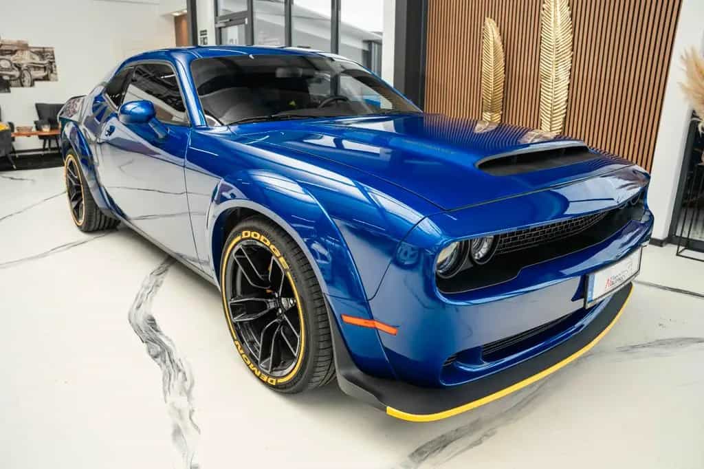 Dodge Challenger 5,7 V8 HEMI WIDEBODY 09/2021-photo-2