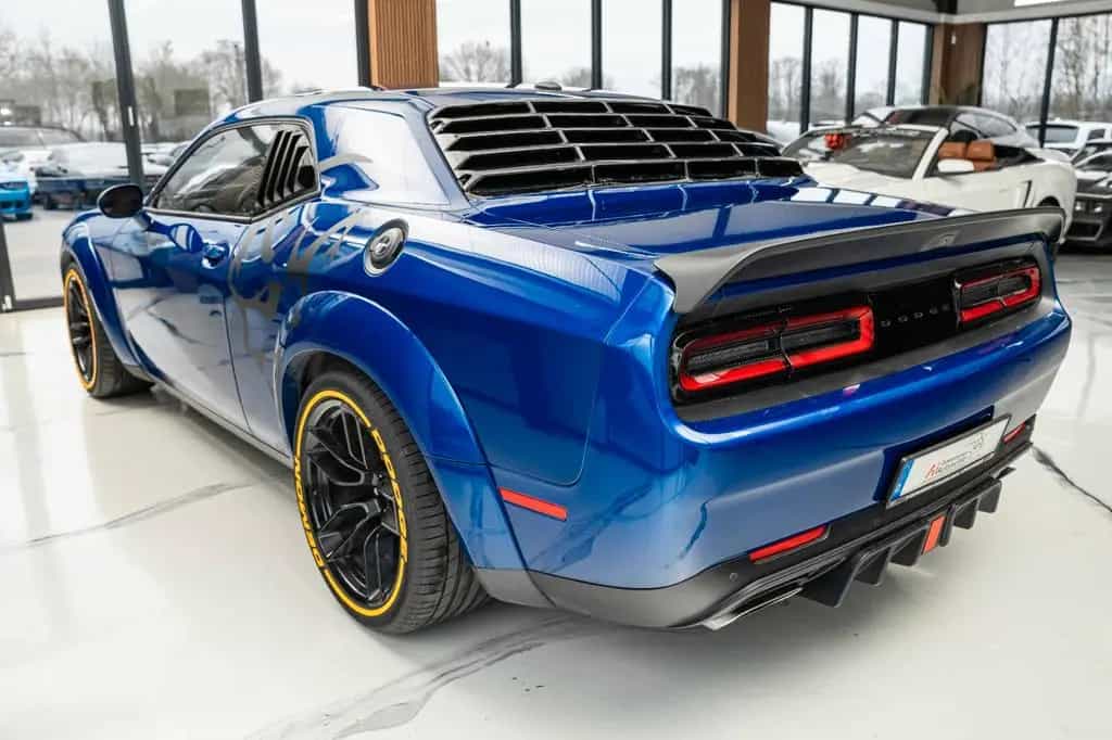 Dodge Challenger 5,7 V8 HEMI WIDEBODY 09/2021-photo-3