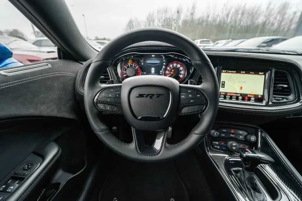 Dodge Challenger 5,7 V8 HEMI WIDEBODY 09/2021-photo-42