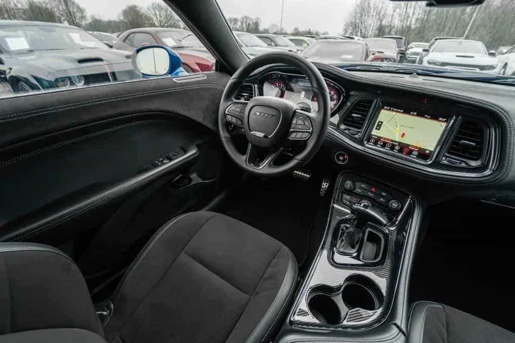 Dodge Challenger 5,7 V8 HEMI WIDEBODY 09/2021-photo-43