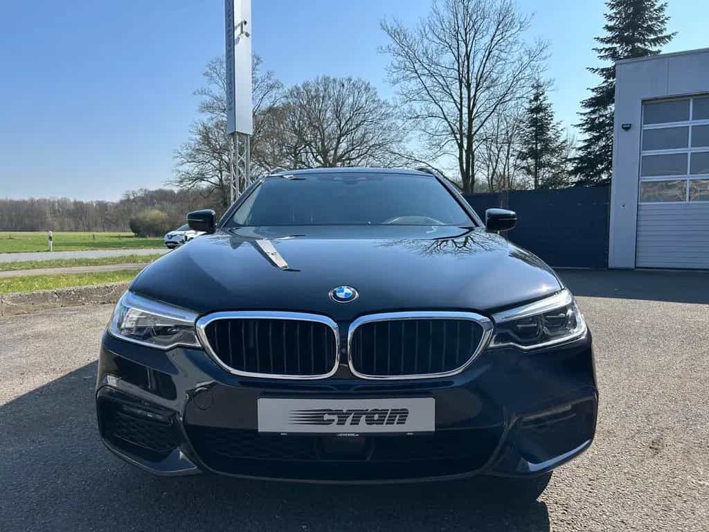 BMW 5 Series 520d M Sport Touring 11/2019-photo-2