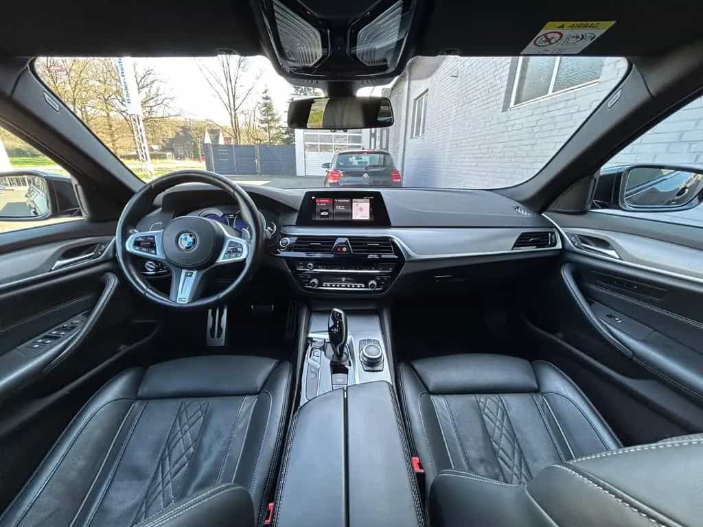 BMW 5 Series 520d M Sport Touring 11/2019-photo-9