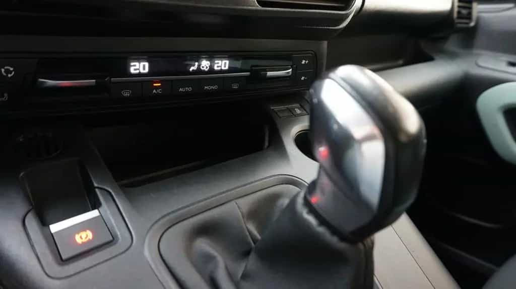 Citroën Berlingo Feel M *1.Hand*Carplay*Navi*Kamera* 03/2019-photo-23