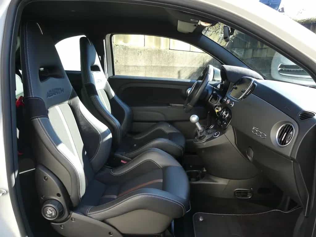 Abarth 695 70TH ANNIVERSARIO 1.4 T-JET NAVI CARPLAY XEN 04/2021-photo-11