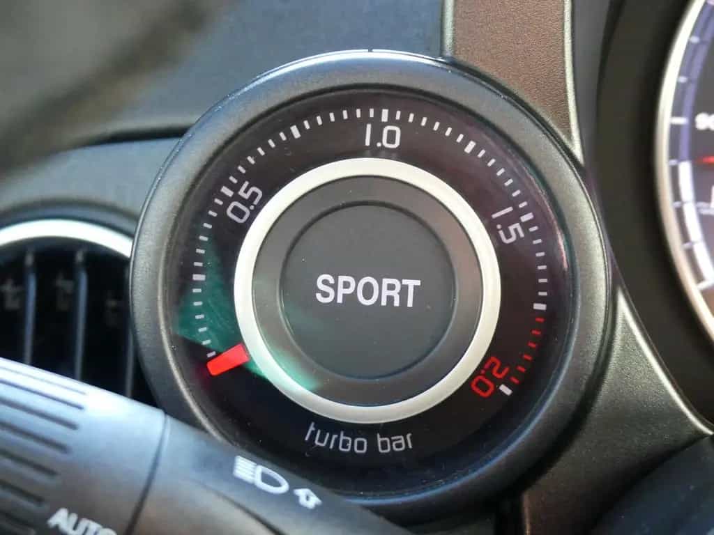 Abarth 695 70TH ANNIVERSARIO 1.4 T-JET NAVI CARPLAY XEN 04/2021-photo-17